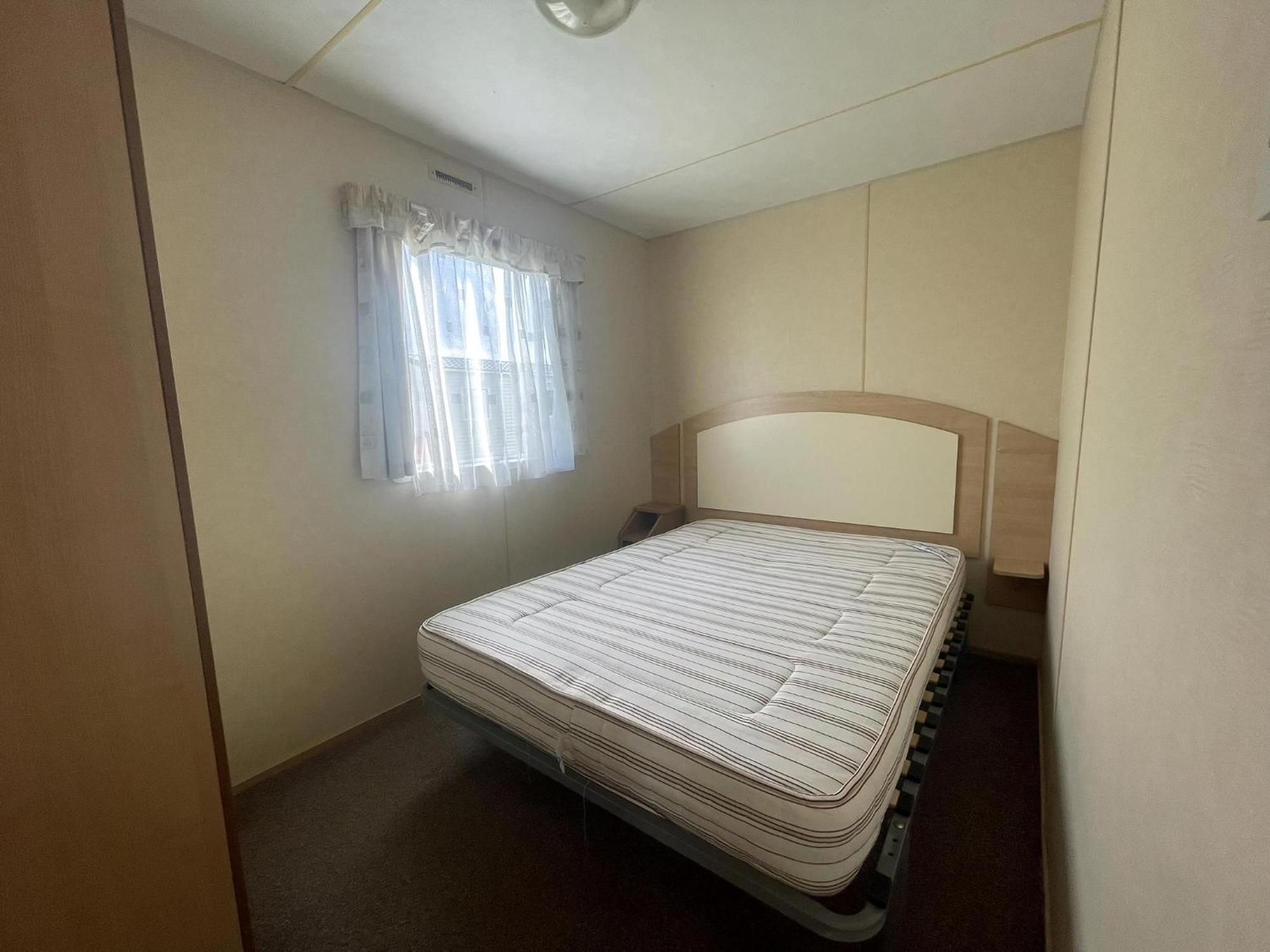 Lovely 8 Berth Caravan At St Osyth Beach Holiday Park Ref 28101G Clacton-on-Sea Exterior foto
